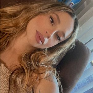 Meet your Posher, Melanie